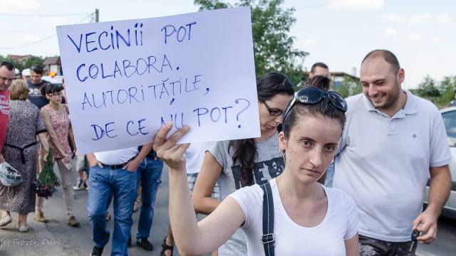 “Foaie verde de mărar, unde este dom’ primar?”